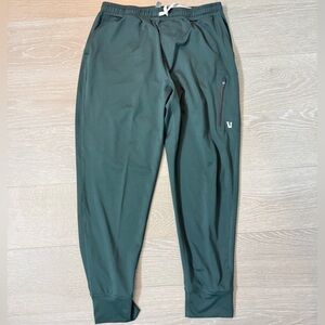 Men's Vuori Sunday Performance Jogger size L - worn one time - blackened green